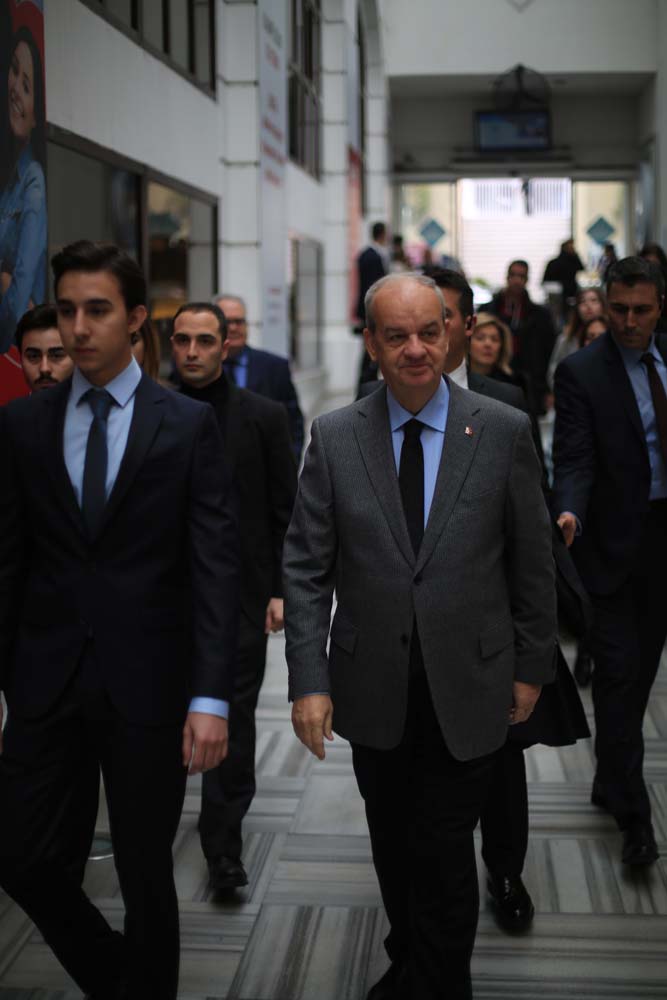 İlker Başbuğ BAU'da Orta Doğu ve Türkiye Konferansı'na Katıldı