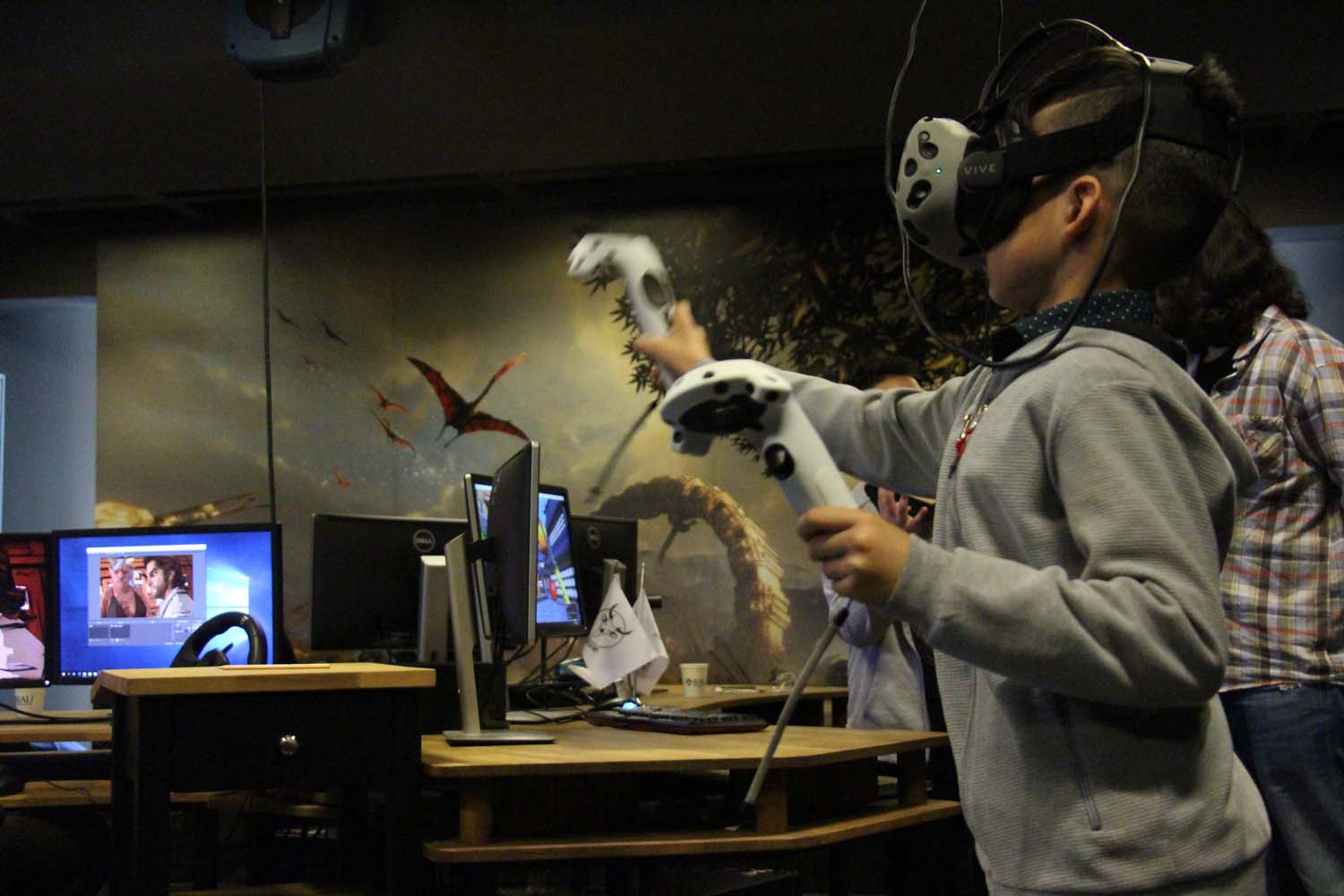 Disleksili Çocuklar VR ile Sanal Gezintiye Çıktı, Graffiti ile Beşiktaş Duvarlarını Renklendirdi