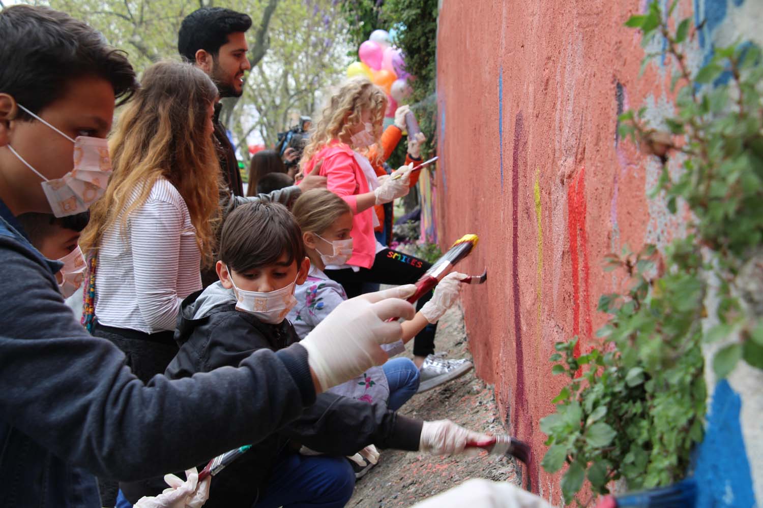 Disleksili Çocuklar VR ile Sanal Gezintiye Çıktı, Graffiti ile Beşiktaş Duvarlarını Renklendirdi