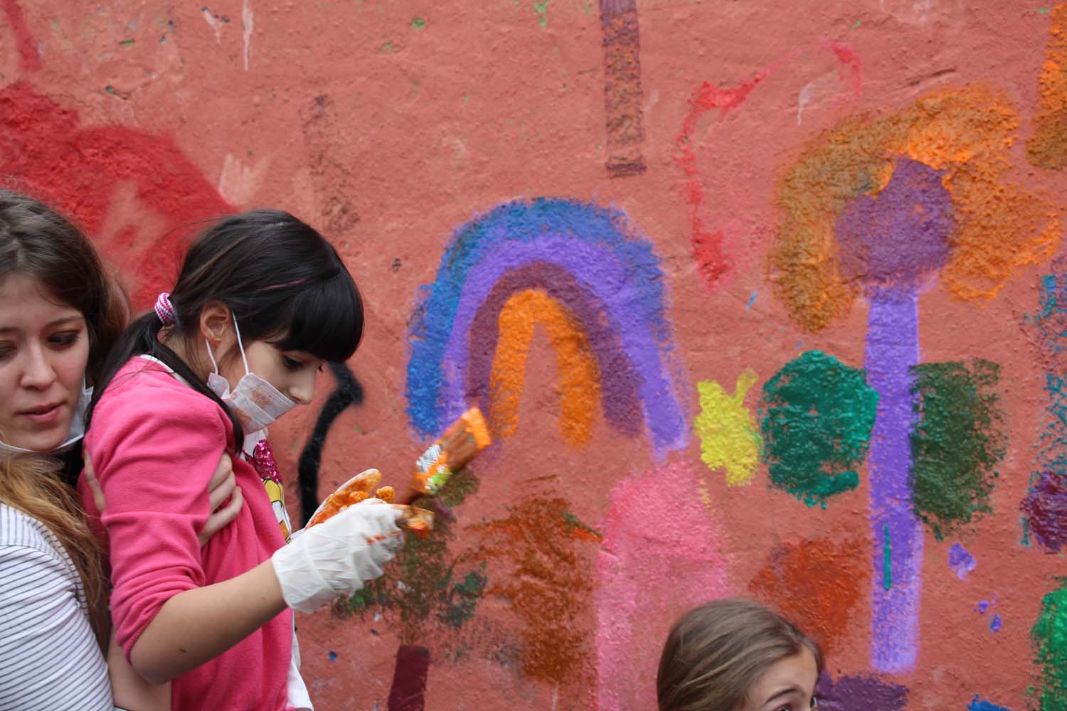Disleksili Çocuklar VR ile Sanal Gezintiye Çıktı, Graffiti ile Beşiktaş Duvarlarını Renklendirdi