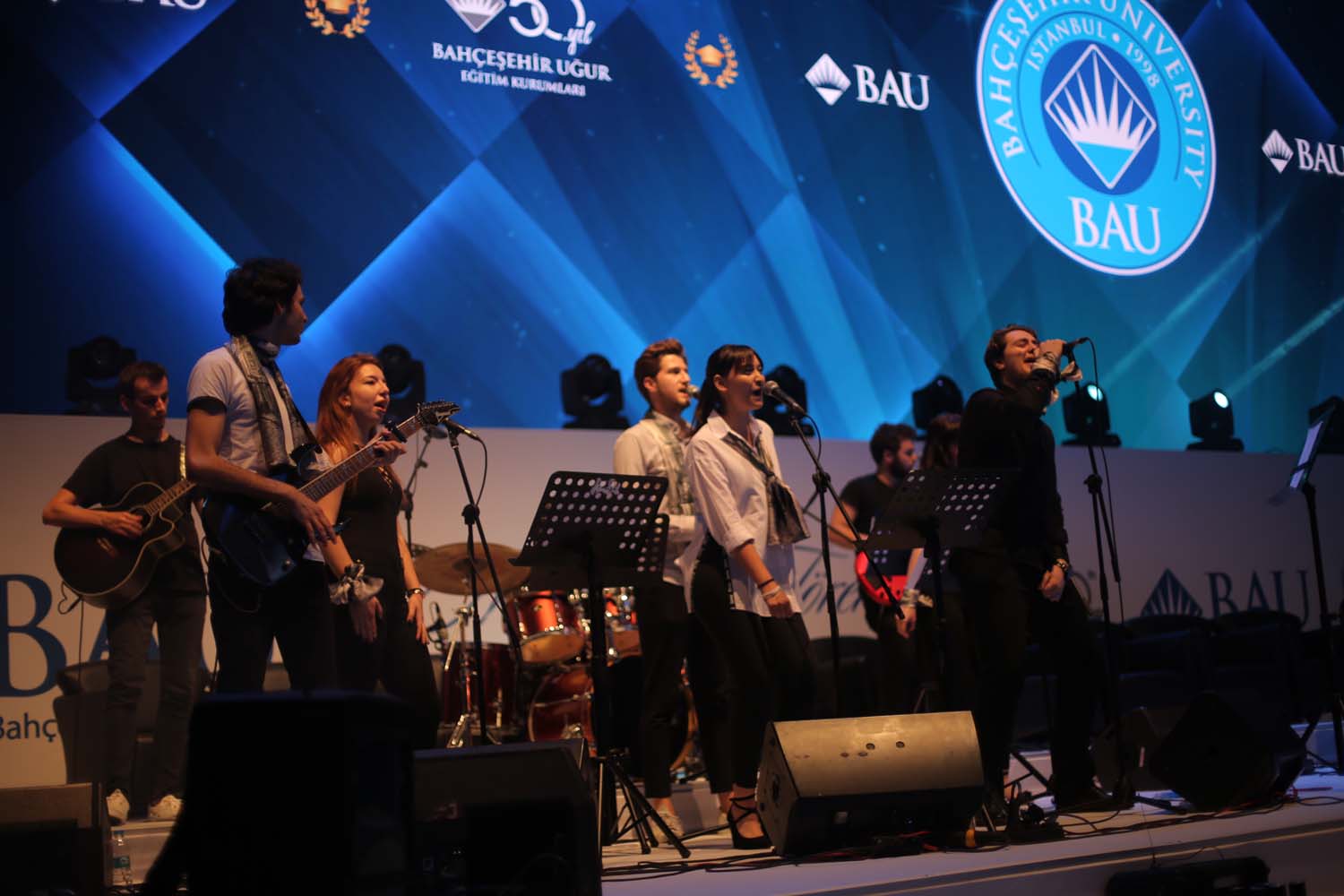 Bahçeşehir Üniversitesi 2017-2018 Mezuniyet Töreni