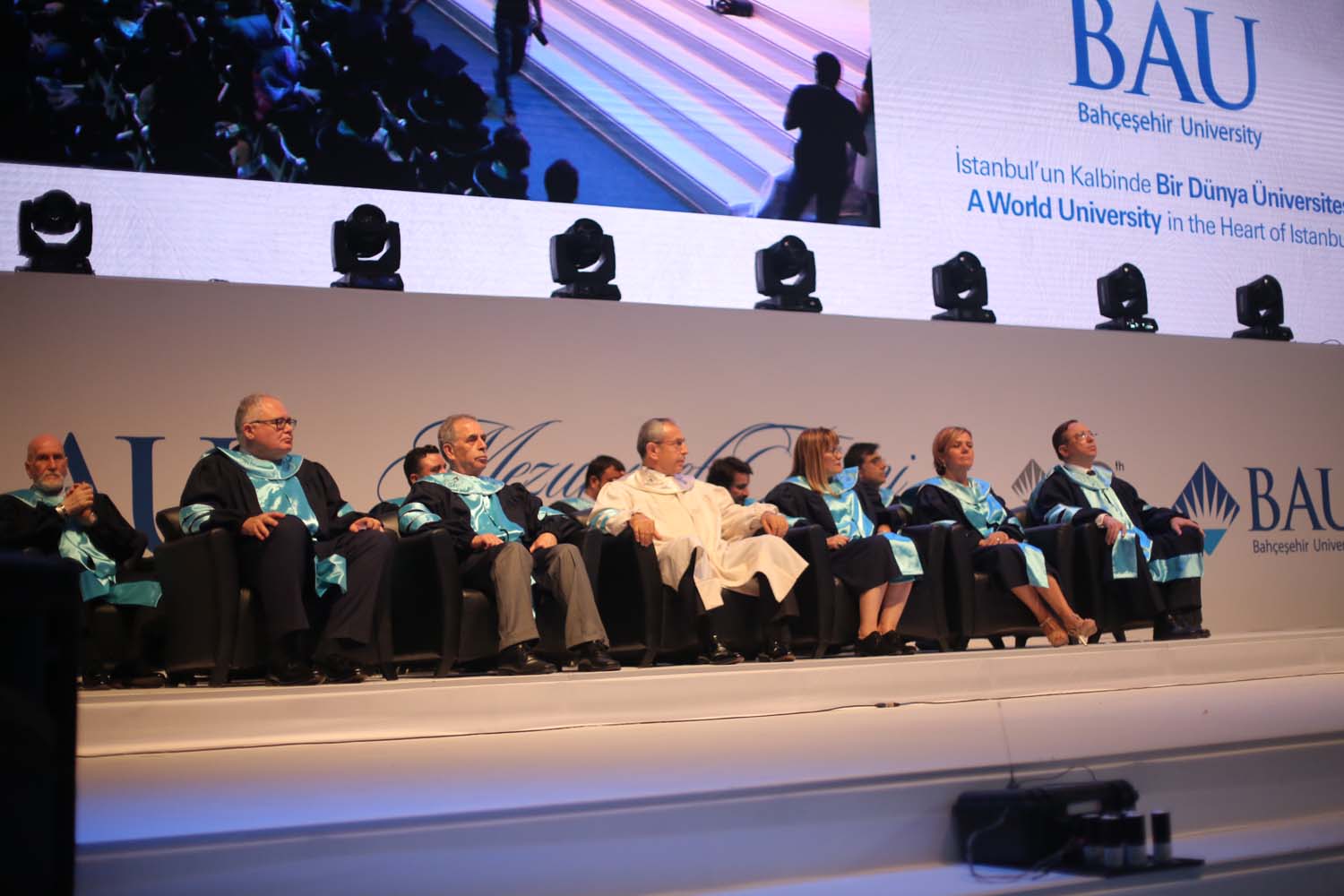 Bahçeşehir Üniversitesi 2017-2018 Mezuniyet Töreni