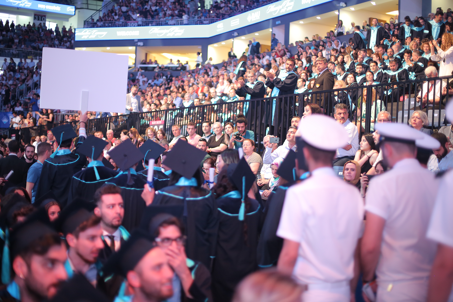 Bahçeşehir Üniversitesi 2017-2018 Mezuniyet Töreni