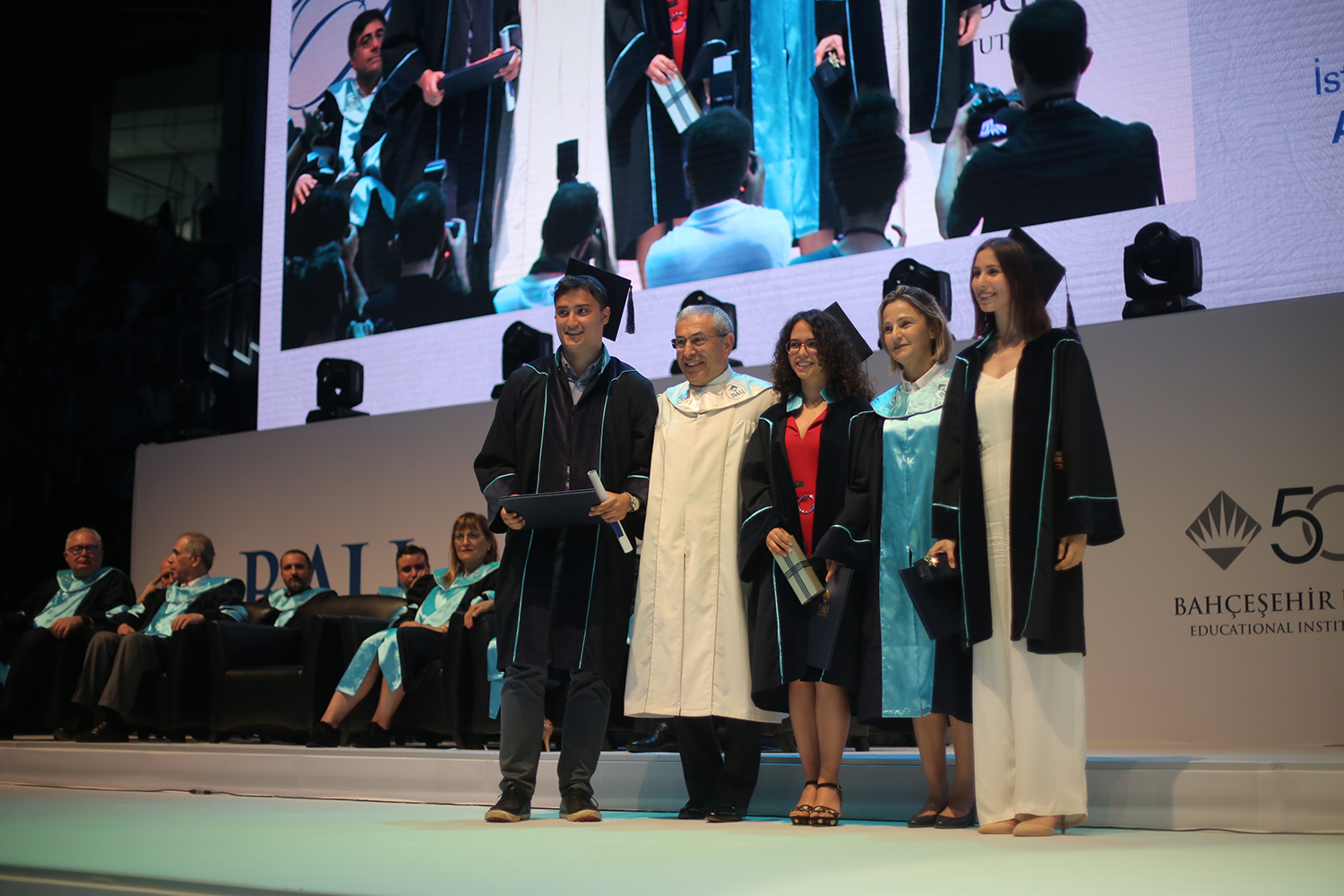 Bahçeşehir Üniversitesi 2017-2018 Mezuniyet Töreni