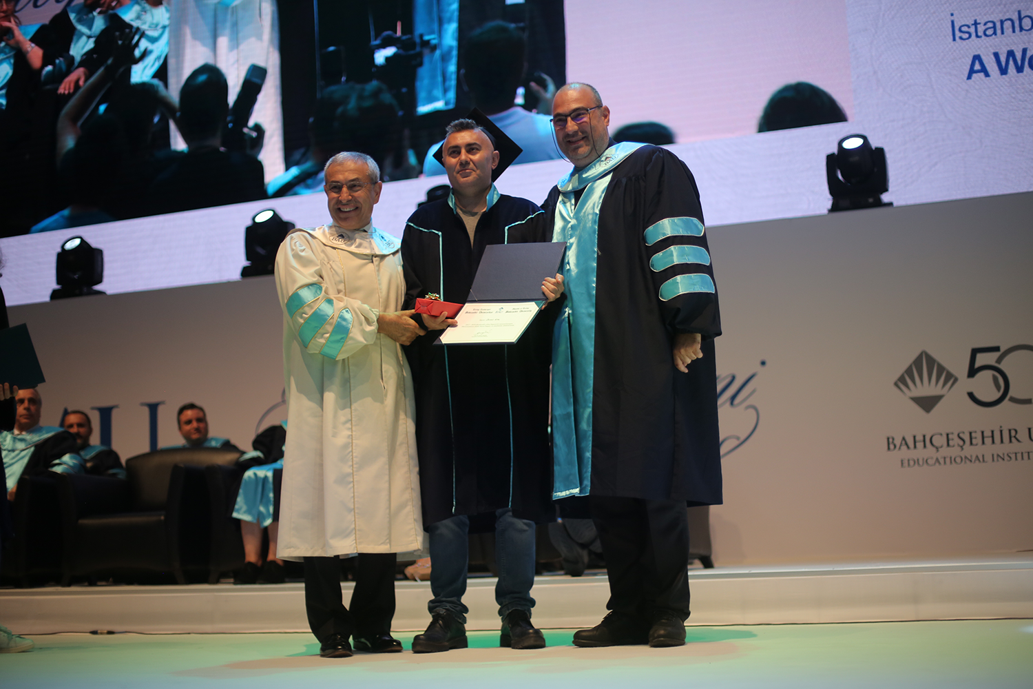 Bahçeşehir Üniversitesi 2017-2018 Mezuniyet Töreni