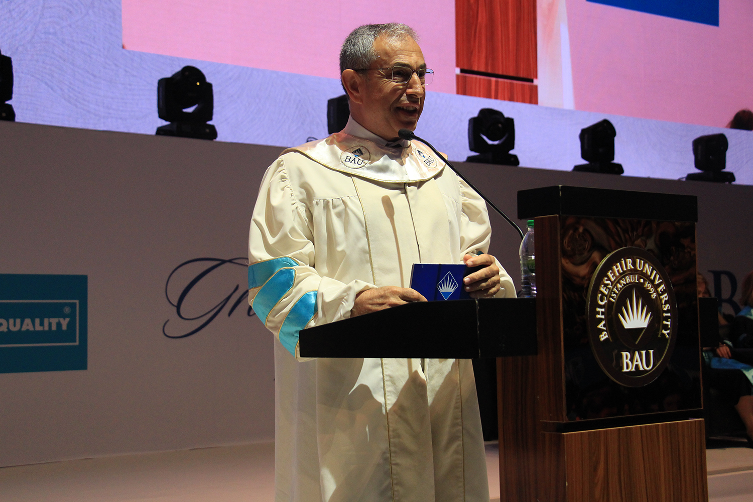 Bahçeşehir Üniversitesi 2017-2018 Mezuniyet Töreni