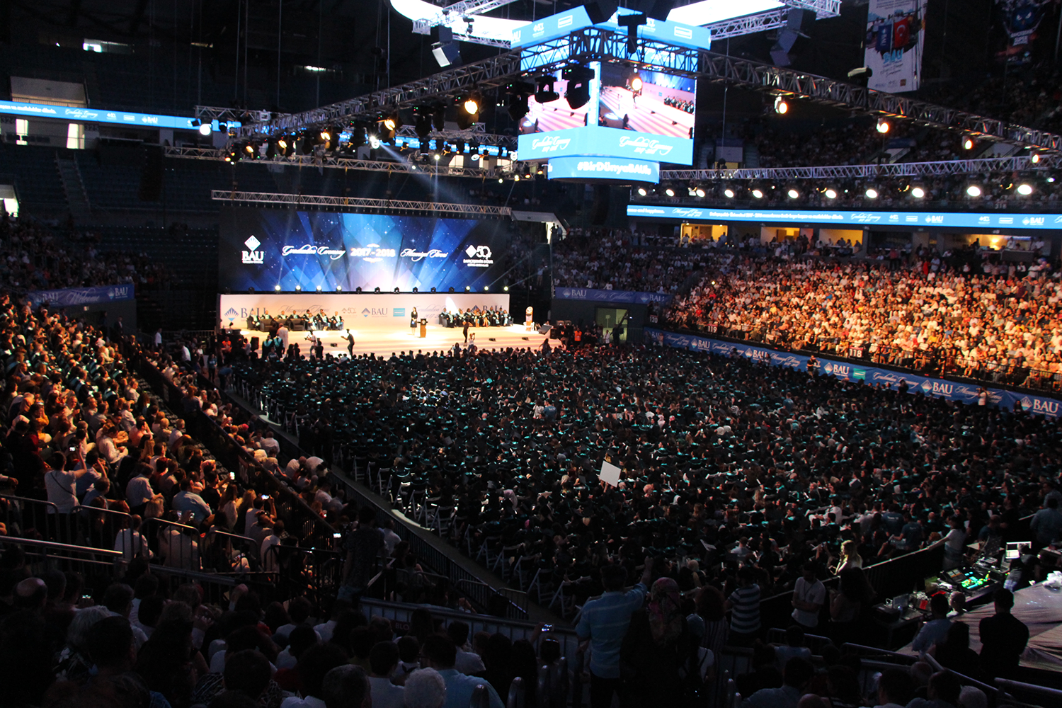 Bahçeşehir Üniversitesi 2017-2018 Mezuniyet Töreni