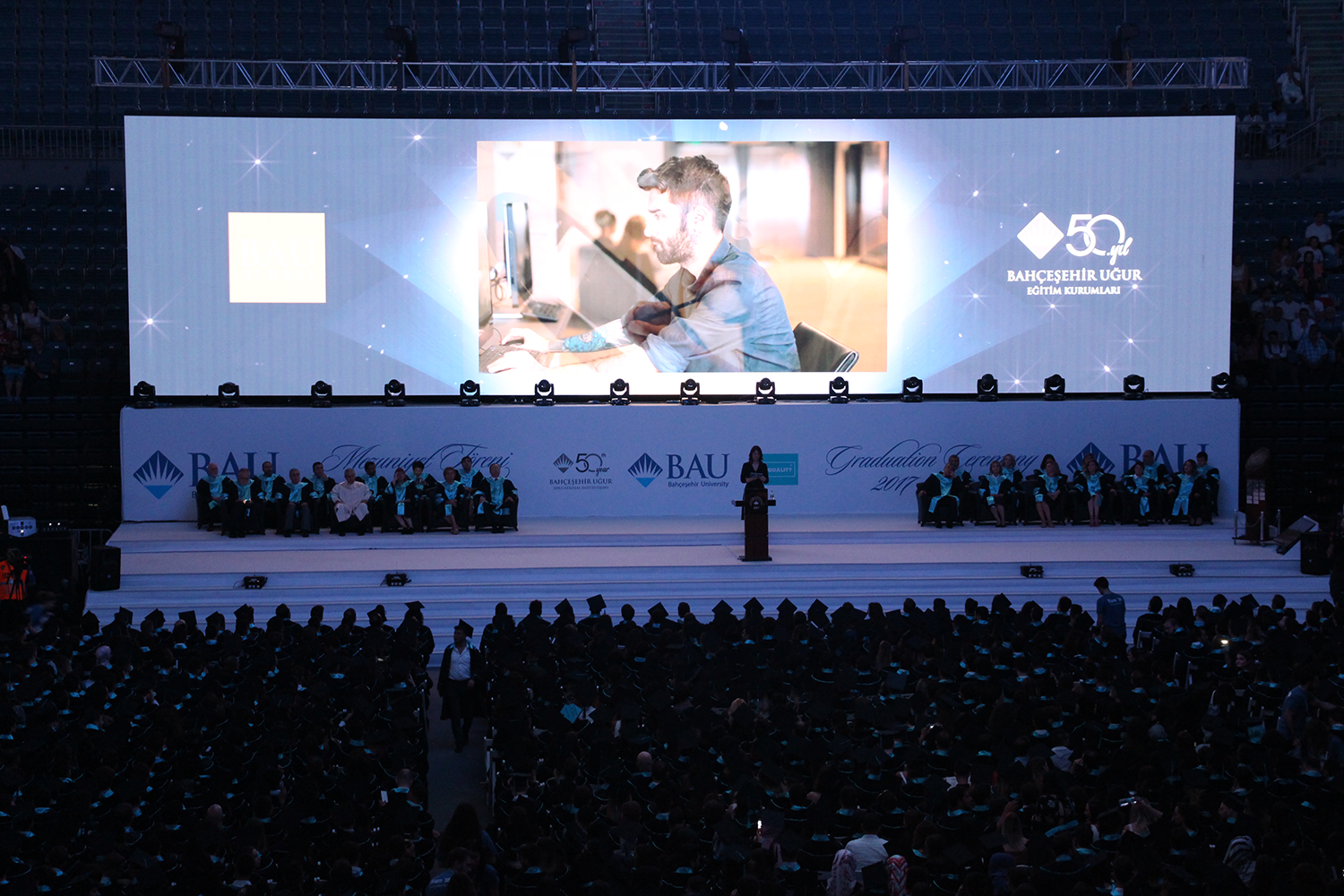 Bahçeşehir Üniversitesi 2017-2018 Mezuniyet Töreni