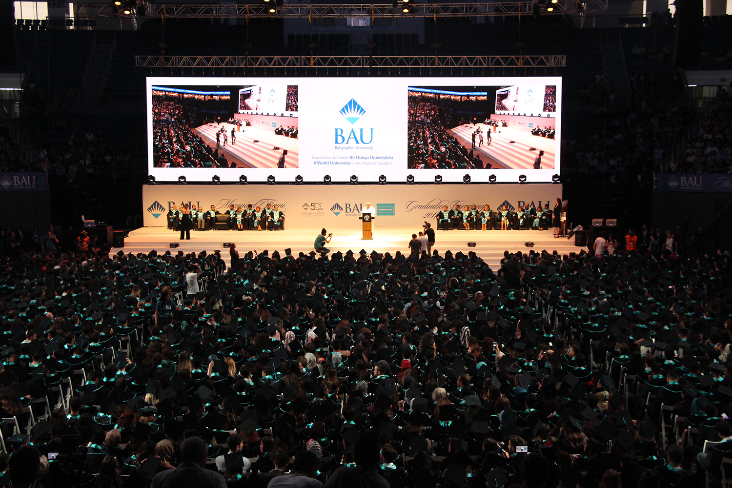 Bahçeşehir Üniversitesi 2017-2018 Mezuniyet Töreni