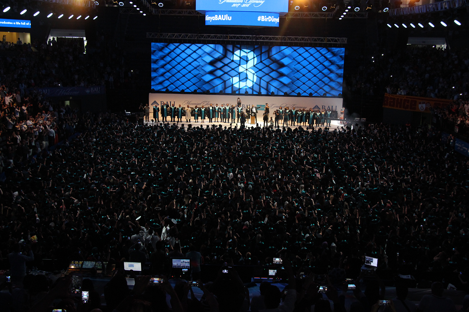 Bahçeşehir Üniversitesi 2017-2018 Mezuniyet Töreni