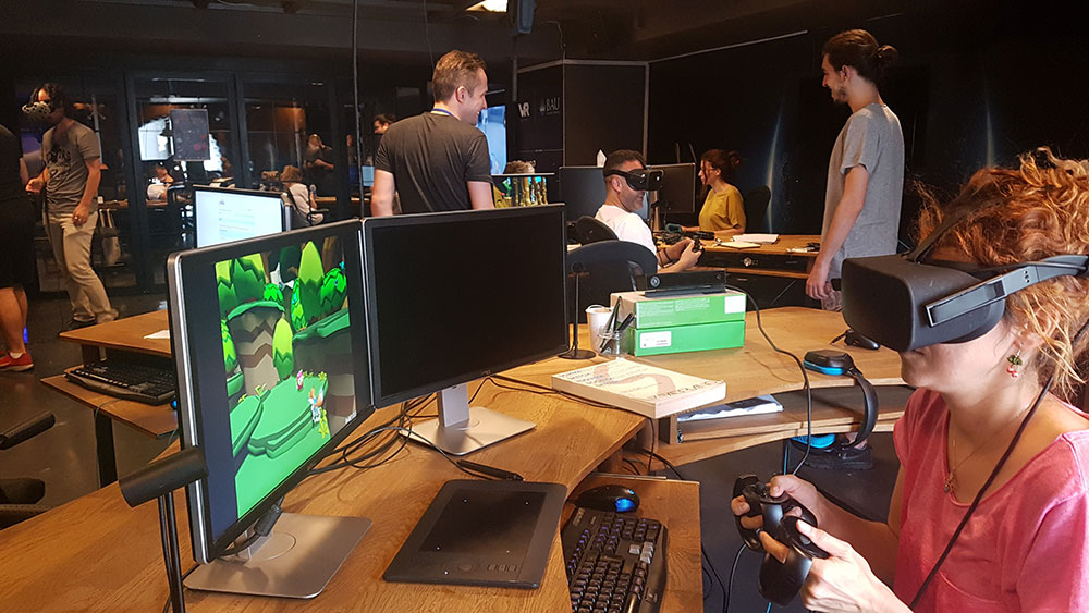 Öğretmen ve Akademisyen VR 