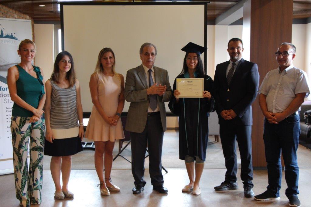 BAU Çinli Öğrencilerini Mezun Etti