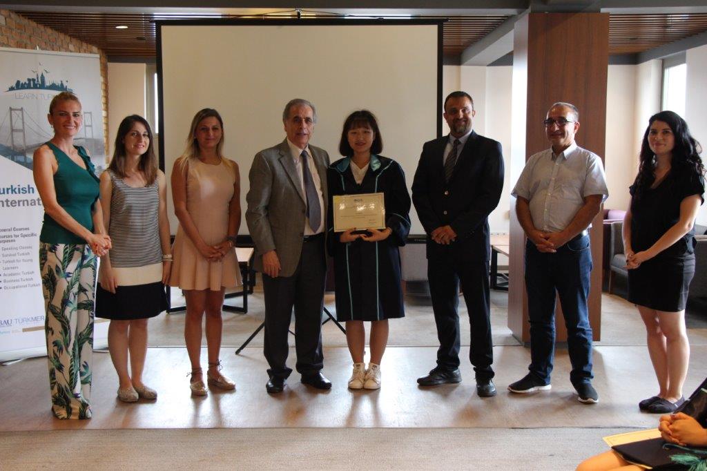 BAU Çinli Öğrencilerini Mezun Etti