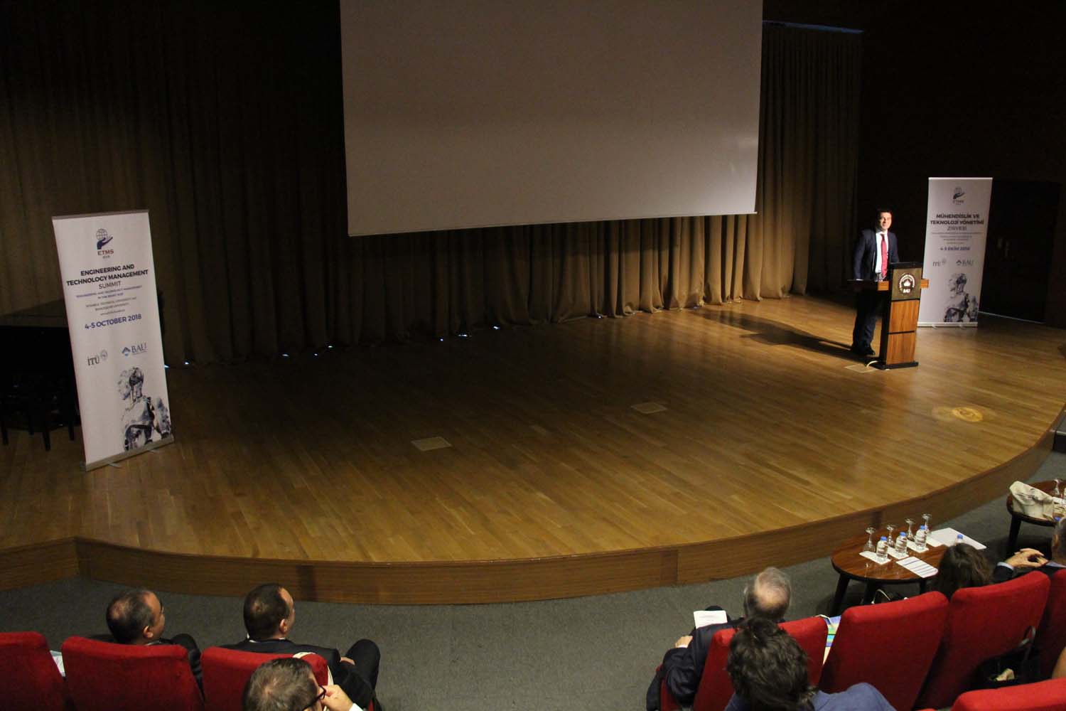 Mühendislik ve Teknoloji Yönetim Zirvesi