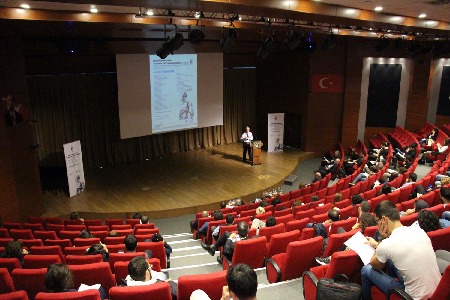 Mühendislik ve Teknoloji Yönetim Zirvesi