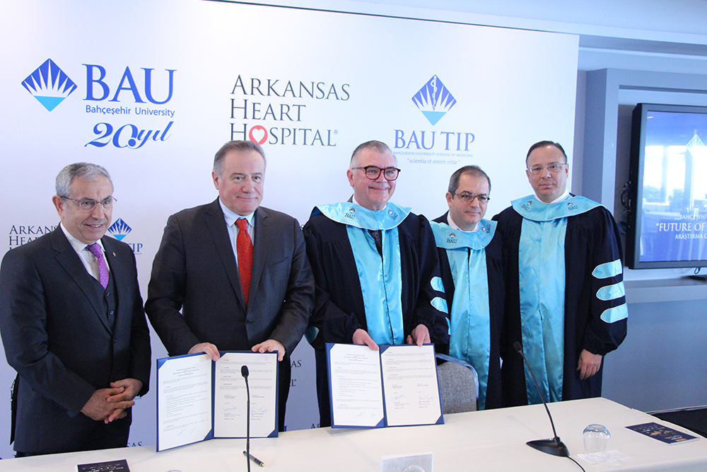 Arkansas Heart Hospital ve BAU İşbirliği: “Kalp Sağlığında Mükemmelİyet Ortaklığı” Anlaşması İmzalandı.