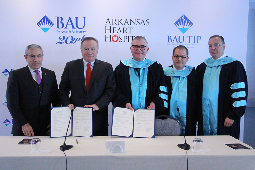 Arkansas Heart Hospital ve BAU İşbirliği: “Kalp Sağlığında Mükemmelİyet Ortaklığı” Anlaşması İmzalandı.