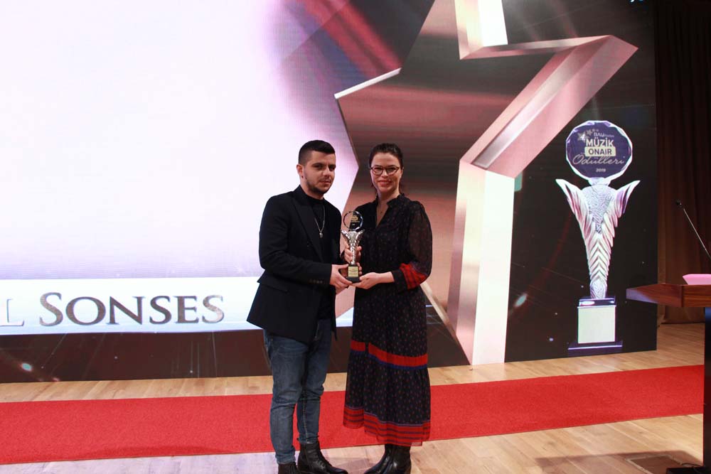 "Müziğin Yıldızları" Ödülleri Sahiplerini Buldu