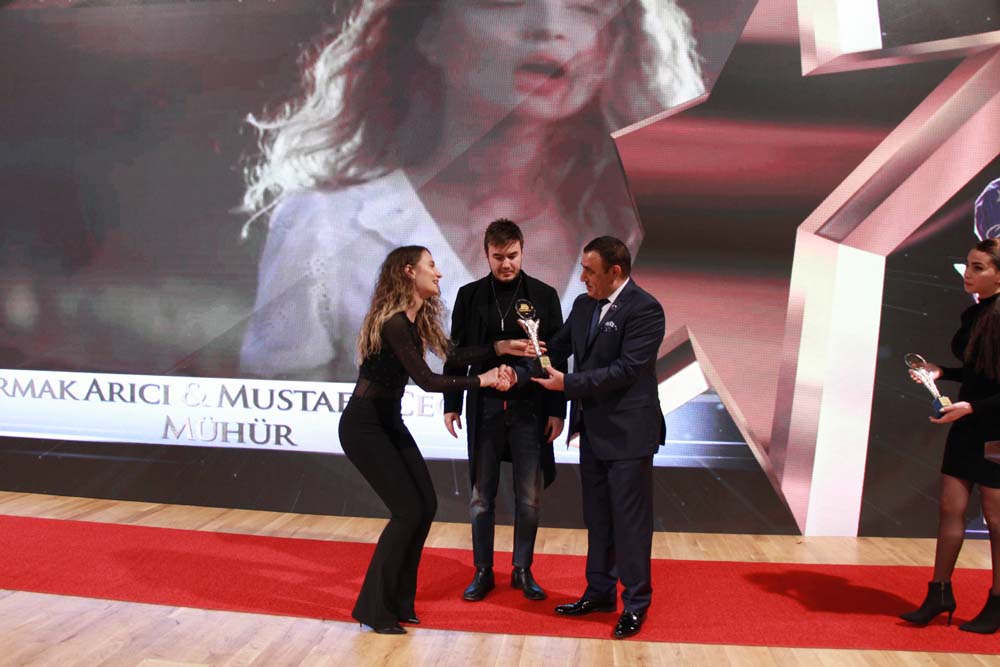 "Müziğin Yıldızları" Ödülleri Sahiplerini Buldu