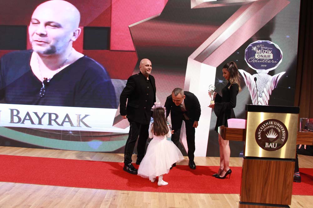 "Müziğin Yıldızları" Ödülleri Sahiplerini Buldu