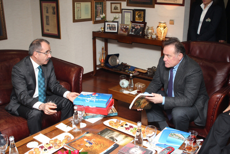 Siyaset Okulu 9'un Açılışını Bakan Dinçer Yaptı