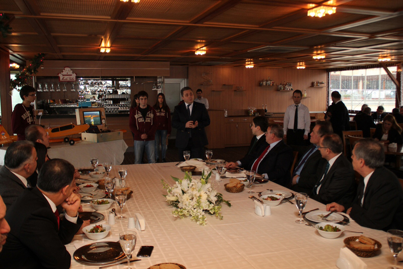 Siyaset Okulu 9'un Açılışını Bakan Dinçer Yaptı