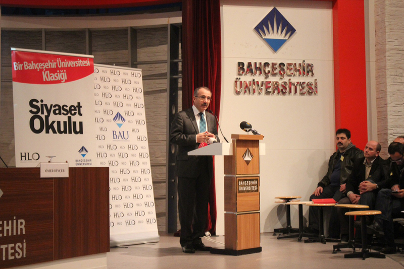 Siyaset Okulu 9'un Açılışını Bakan Dinçer Yaptı