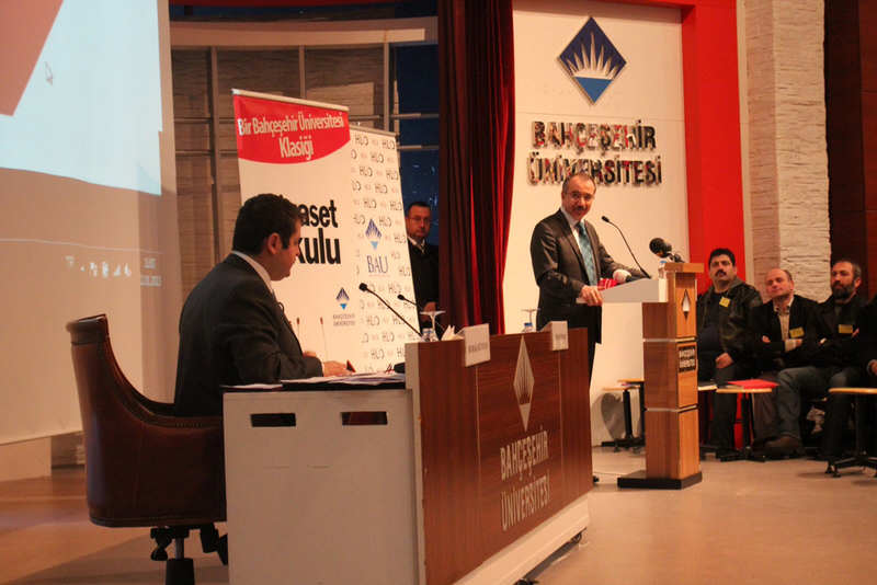 Siyaset Okulu 9'un Açılışını Bakan Dinçer Yaptı