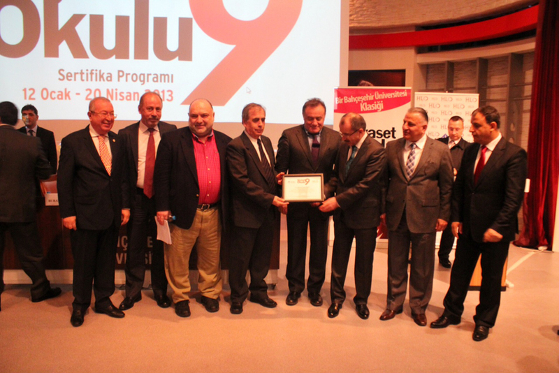 Siyaset Okulu 9'un Açılışını Bakan Dinçer Yaptı