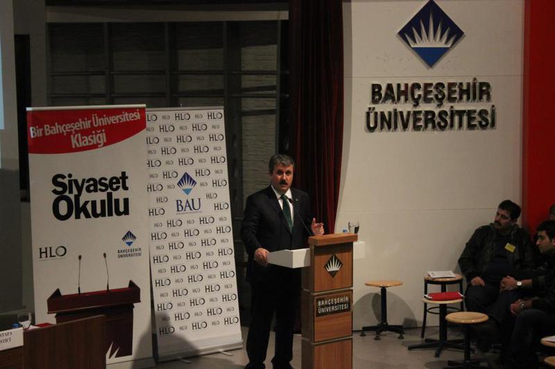 Siyaset Okulu 9'un Açılışını Bakan Dinçer Yaptı