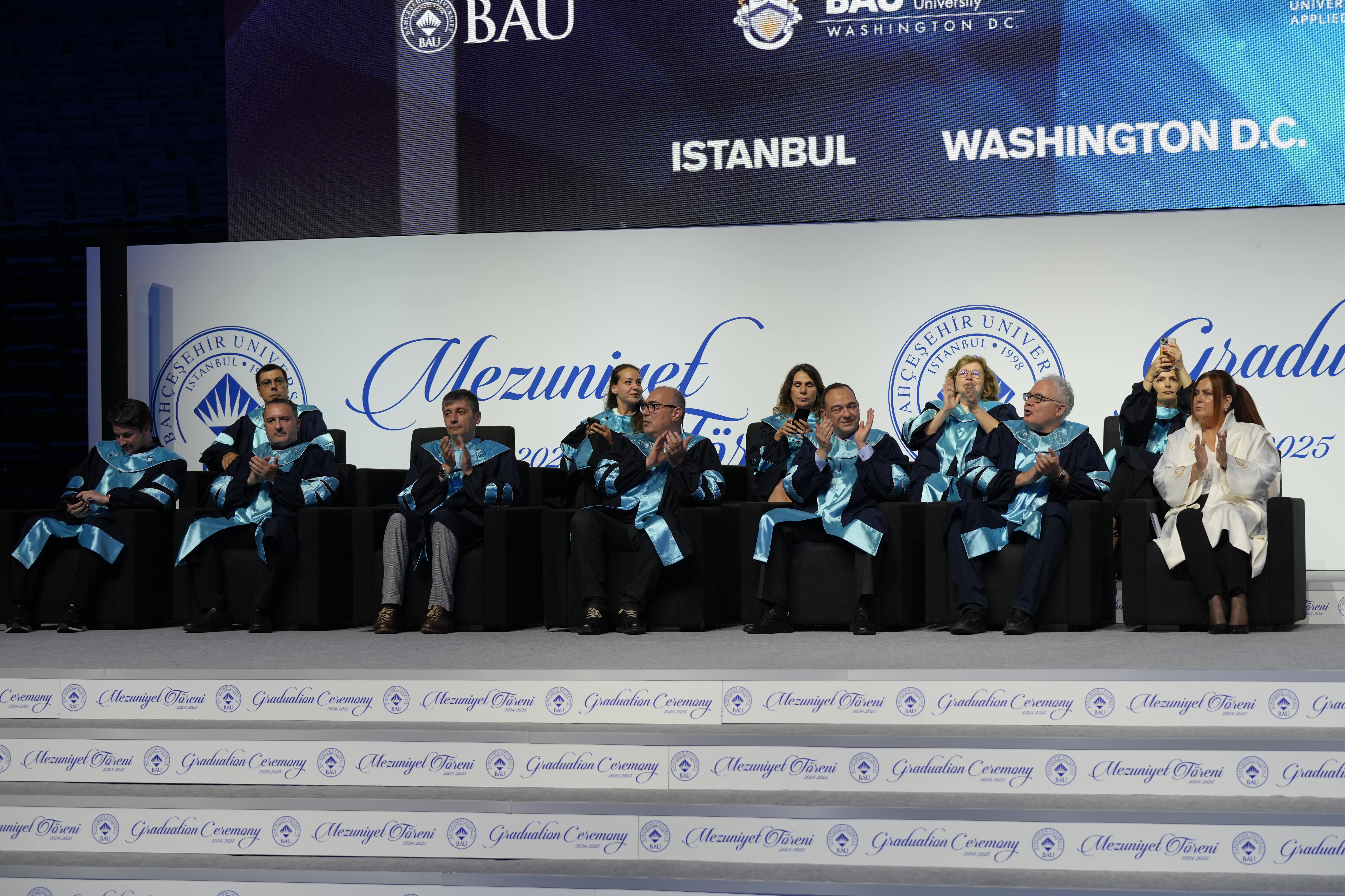 BAU 2024 - 2025 Mezuniyet Töreni Gerçekleşti