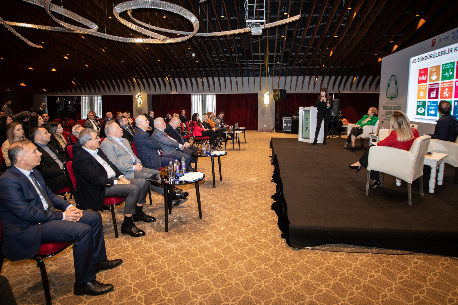 Bahçeşehir Üniversitesi ‘Sürdürülebilir Gelecek Buluşmaları’nı Adana’da Gerçekleştirdi