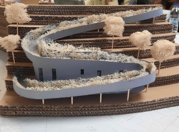 1. Sınıf Jürileri ve Öğrenci Projeleri