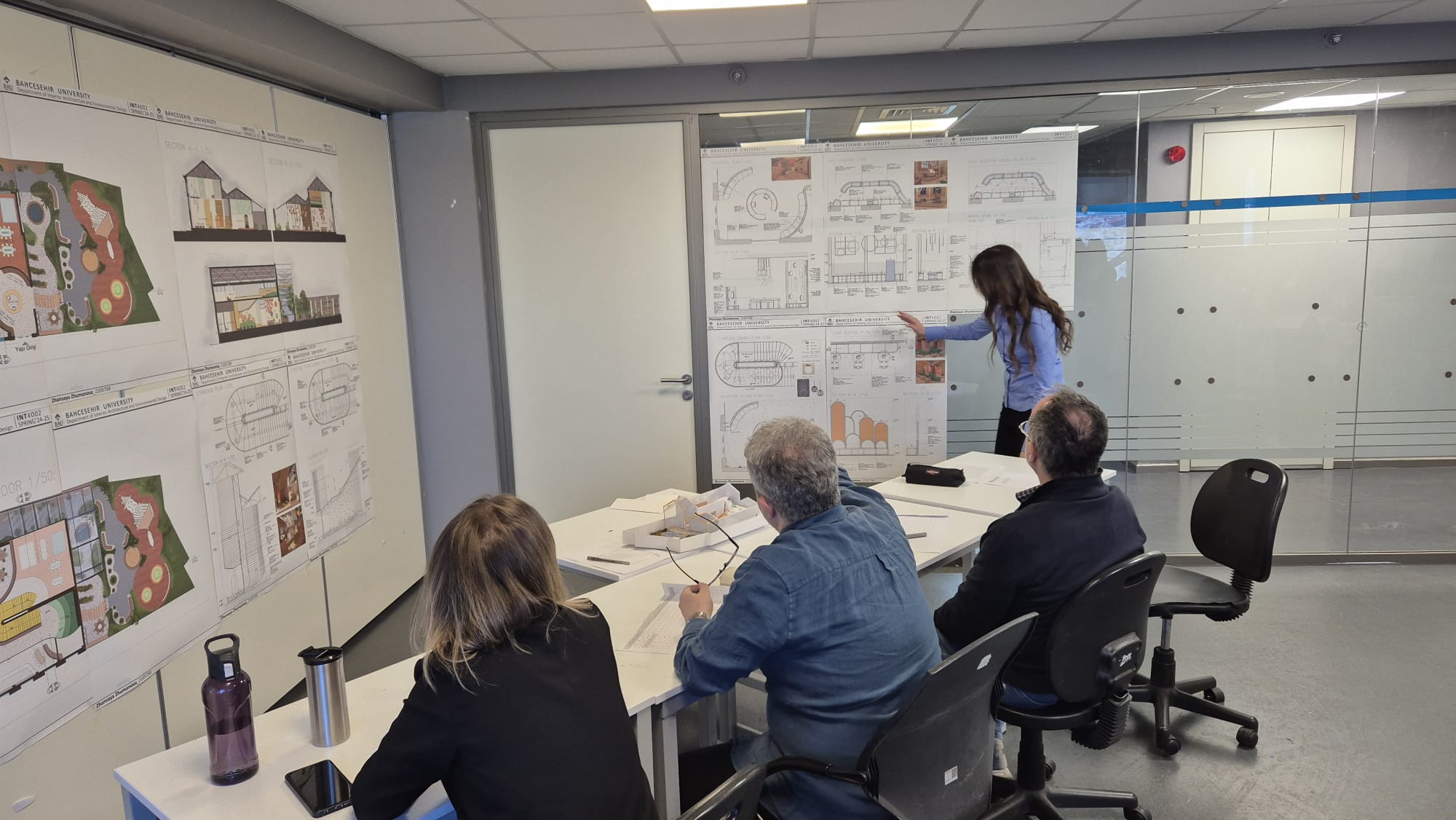 4. Sınıf Jürileri ve Öğrenci Projeleri