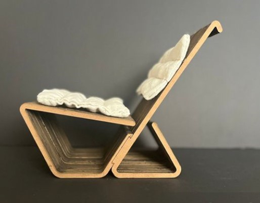 Mobilya Derslerinin Jürileri ve Öğrenci Projeleri