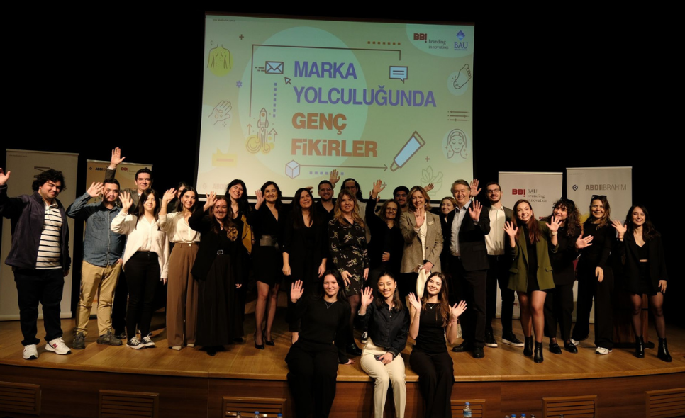 Genç Zihinlerden İlham Veren Fikirler: "Marka Yolculuğunda Genç Fikirler" Yarışmasının Finali BAU’da Gerçekleşti        4o