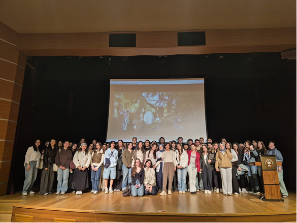 Oyun ve Öğretmenin Dönüştürücü Rolü: Bir Belgesel Gösterimi 6 Nisan 2026