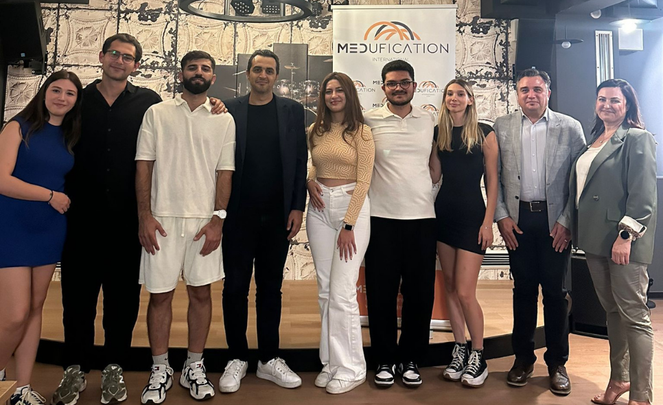 Almanya'da Mesleki Eğitimlerini Tamamlayan Öğrencilere Sertifikaları Törenle Takdim Edildi