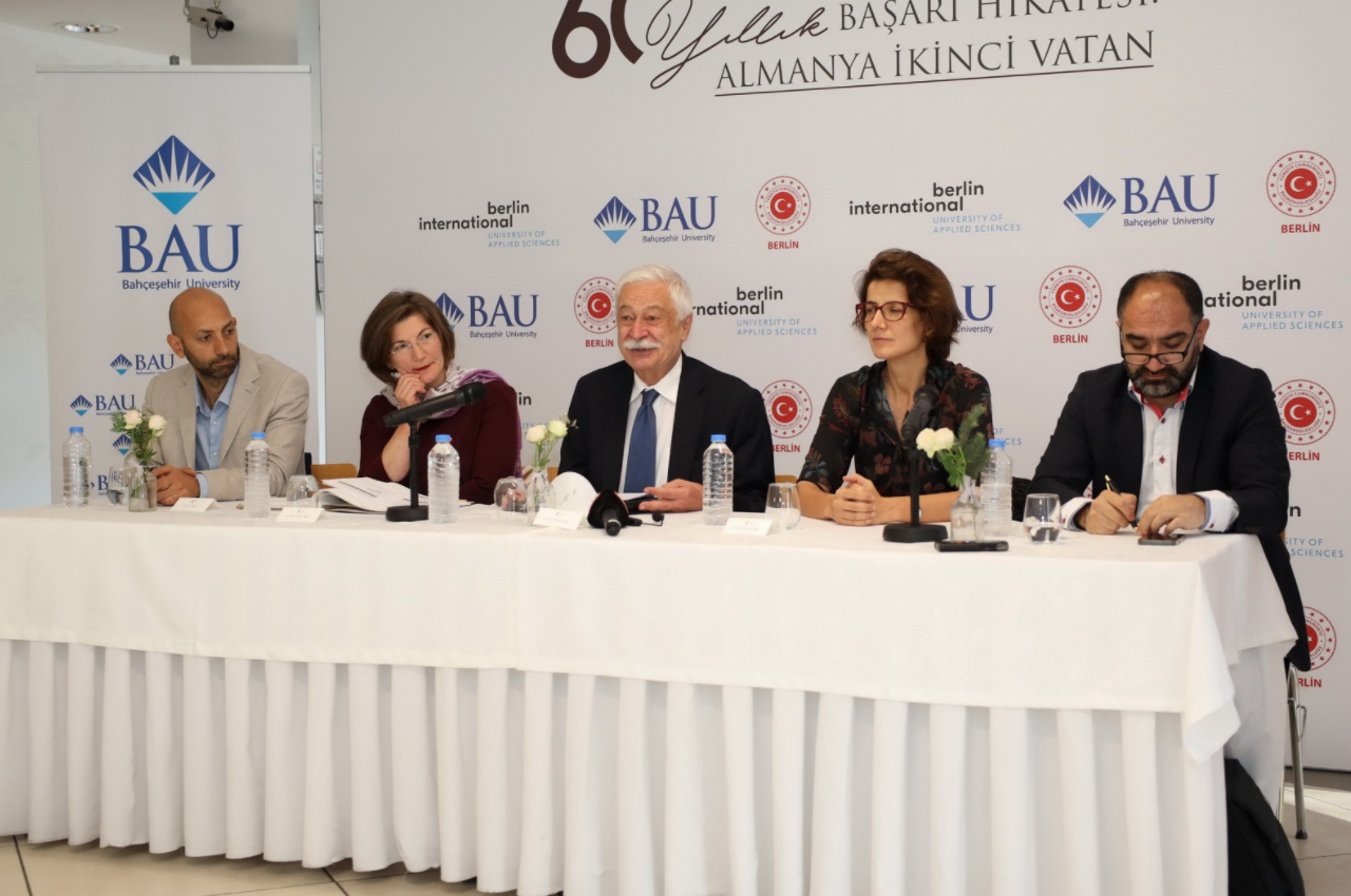 “60 Yıllık Başarı Hikayesi: Almanya İkinci Vatan” Paneli Gerçekleşti