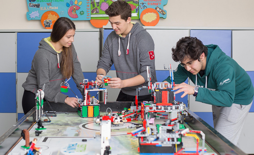 Geleceğin Dijital Kahramanları Siber Güvenliği Konuştu